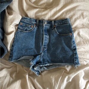 Levi Shorts